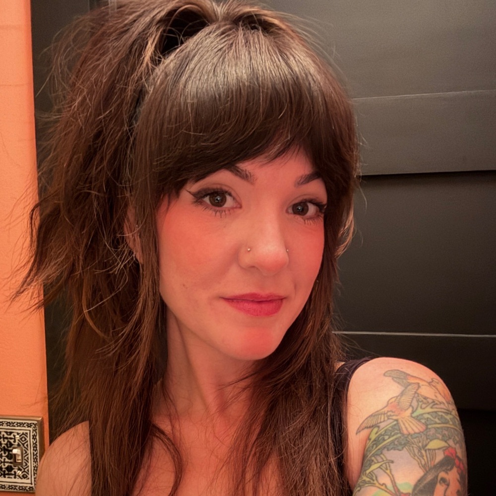 Meet Your Seller/Buyer🦋🌻🍄